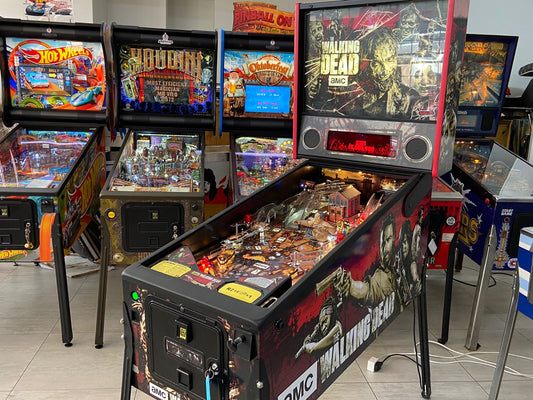 The Walking Dead Pro Stern Pinball Machine (2014)